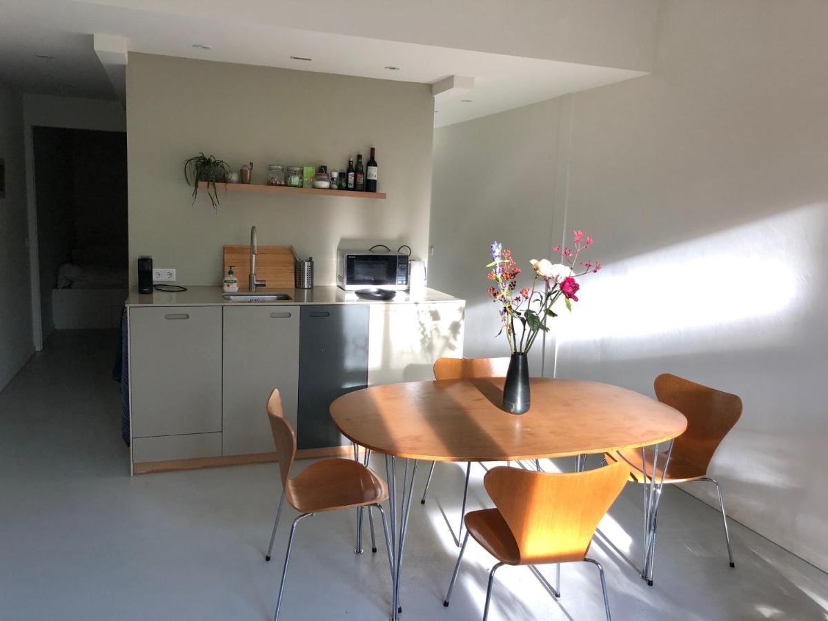 Bed and Breakfast Studio 28A6 With Free Parking Place Amsterdam Exteriér fotografie